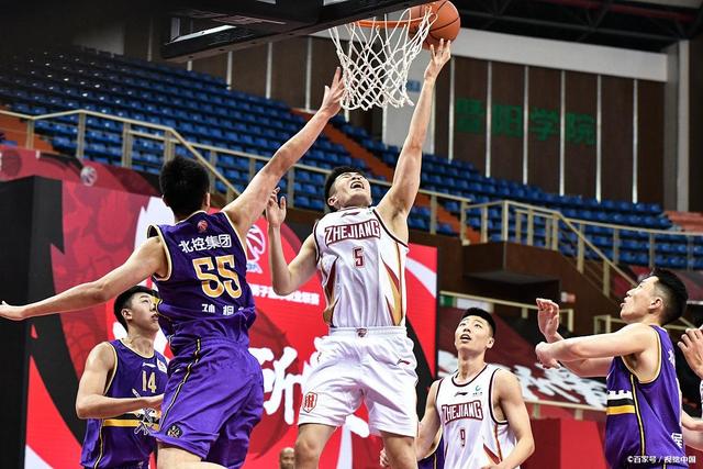 [图]德国足协杯-诺伊尔直红 勒沃库森1-0淘汰拜仁.